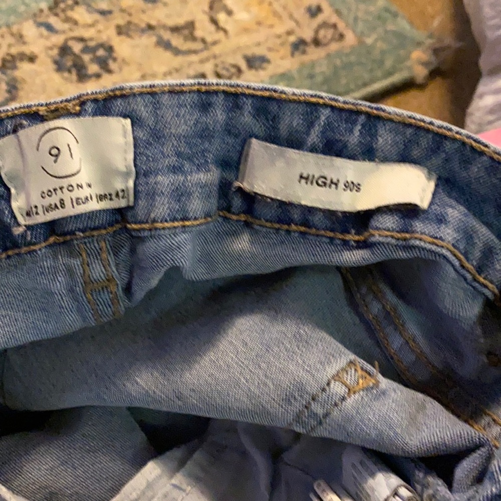 High-waisted 90s style, cotton on brand